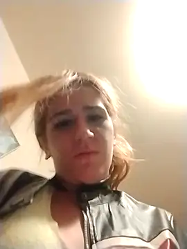 halobabe7620 online show from October 2025 10:18:01 AM