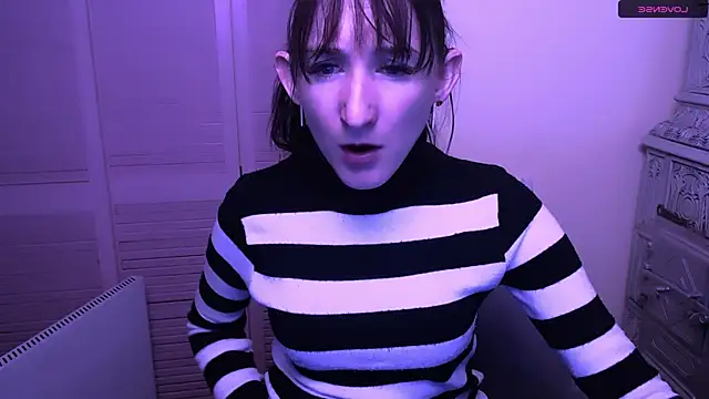 Snapshot of AmandaSell chatting on January 2025 12:44:02 PM AmandaSell online show from January 2025 12:44:02 PM