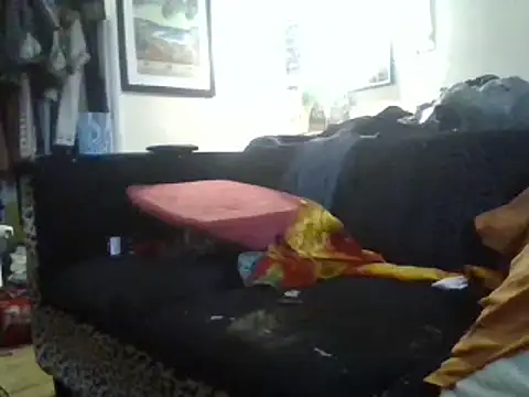 Snapshot of den-rock4u chatting on December 2024 08:05:01 PM den-rock4u online show from December 2024 08:05:01 PM