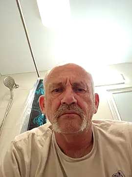 den-rock4u online show from March 2026 11:33:01 PM