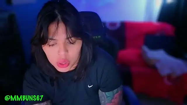 miacanela xo online show from November 2025 12:32:01 AM