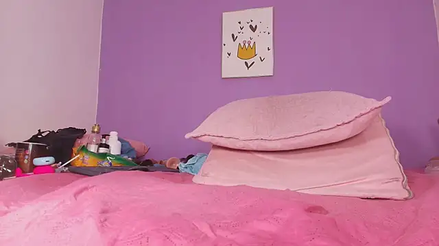 vale ross  online show from February 2025 06:14:02 AM