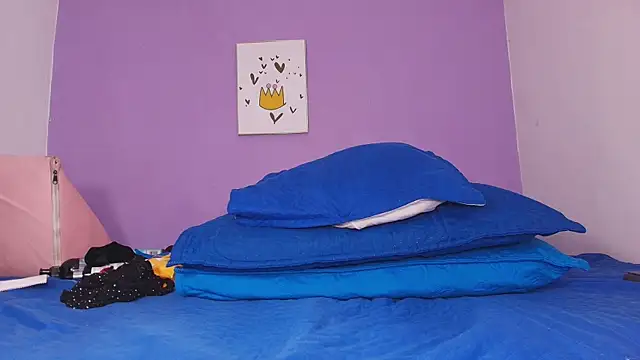 vale ross  online show from February 2025 03:12:02 AM