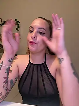 Snapshot of LiliMorganxxx chatting on June 2026 09:30:01 PM LiliMorganxxx online show from June 2026 09:30:01 PM