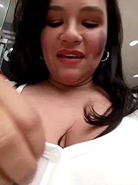 Julieta-tits online show from December 2024 07:34:02 PM