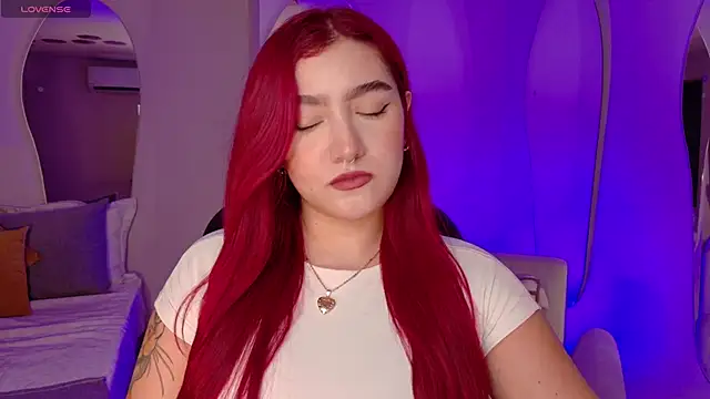 ViolettCastel online show from November 2025 07:32:02 PM