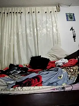 Snapshot of Rolblue chatting on October 2025 01:52:02 AM Rolblue online show from October 2025 01:52:02 AM