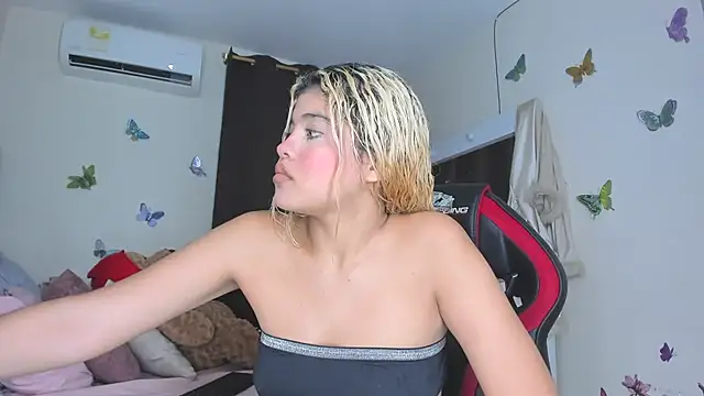 Snapshot of sofiacastillo01 chatting on September 2025 01:37:02 PM sofiacastillo01 online show from September 2025 01:37:02 PM