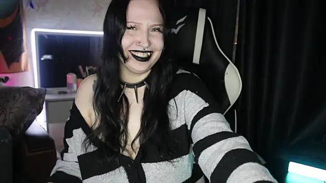 Kitty goth online show from June 2026 10:13:02 PM