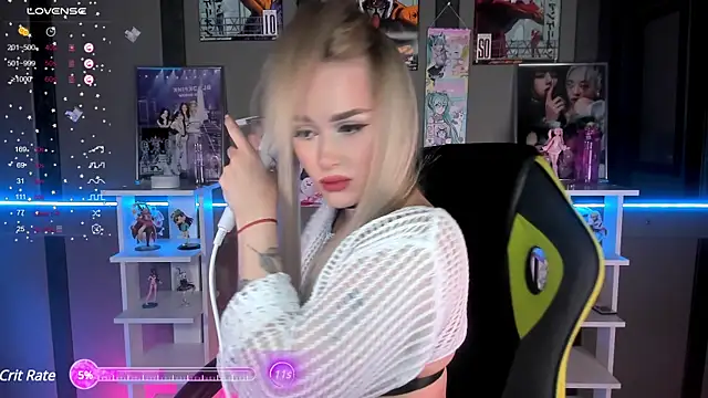 Snapshot of Ellen_Soft chatting on February 2025 05:42:01 PM Ellen Soft online show from February 2025 05:42:01 PM