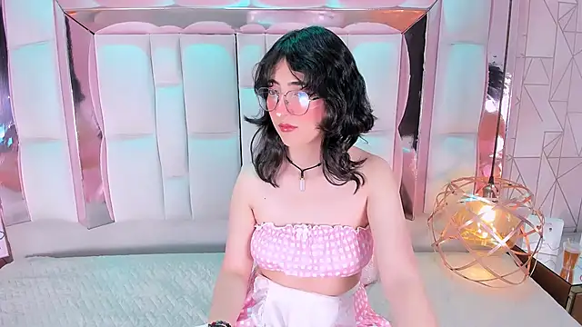 SaraMartini1 online show from September 2025 05:50:01 AM