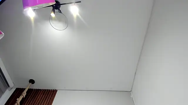 ANTONELLA  ROUSE  online show from January 2026 07:11:01 PM