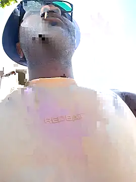 Snapshot of Petrossa chatting on October 2025 07:47:02 AM Petrossa online show from October 2025 07:47:02 AM