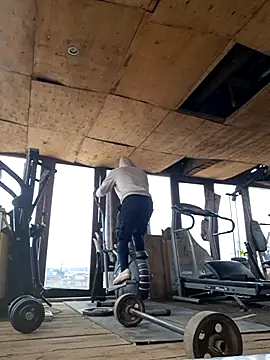 Snapshot of Petrossa chatting on November 2025 05:52:01 AM Petrossa online show from November 2025 05:52:01 AM