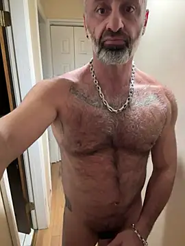 Snapshot of DaddySnowXX chatting on December 2024 10:07:01 AM DaddySnowXX online show from December 2024 10:07:01 AM