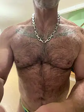 Snapshot of DaddySnowXX chatting on June 2026 02:14:02 AM DaddySnowXX online show from June 2026 02:14:02 AM