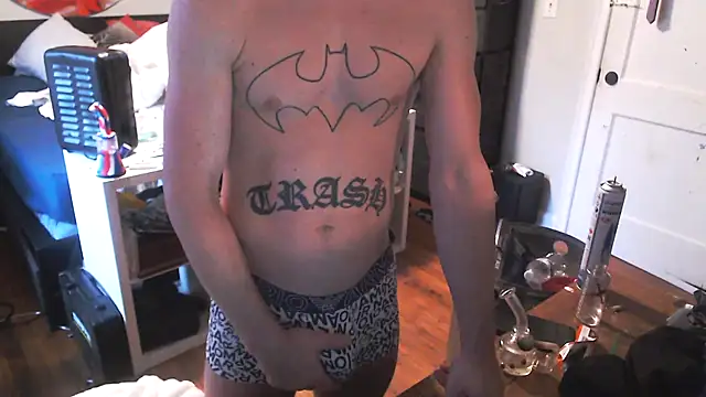 Snapshot of trash4cash chatting on January 2025 04:22:01 PM trash4cash online show from January 2025 04:22:01 PM