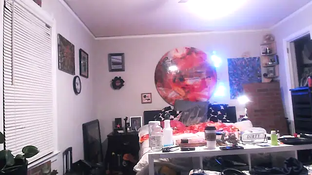 Snapshot of trash4cash chatting on January 2025 01:43:02 AM trash4cash online show from January 2025 01:43:02 AM