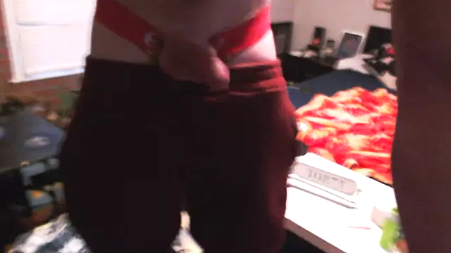 Snapshot of trash4cash chatting on January 2025 11:03:01 PM trash4cash online show from January 2025 11:03:01 PM