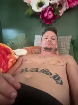 Snapshot of trash4cash chatting on March 2025 02:34:02 PM trash4cash online show from March 2025 02:34:02 PM