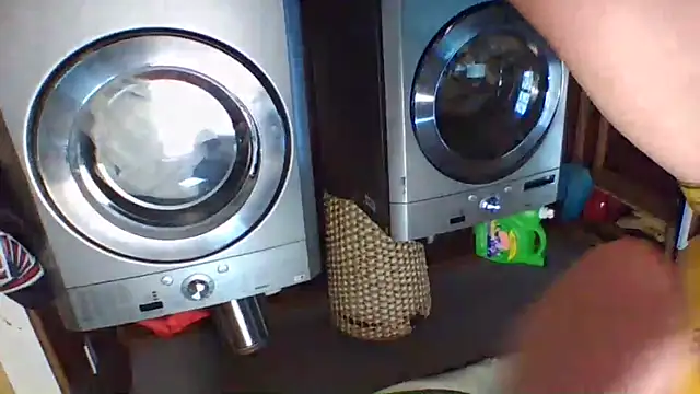 Snapshot of trash4cash chatting on October 2025 07:14:02 PM trash4cash online show from October 2025 07:14:02 PM