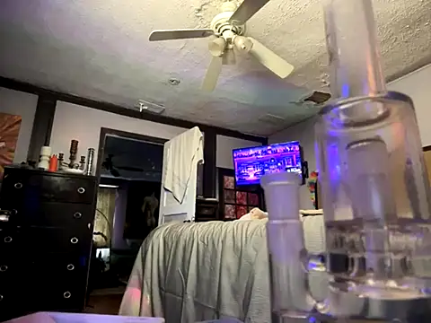 Snapshot of trash4cash chatting on October 2025 07:05:02 PM trash4cash online show from October 2025 07:05:02 PM