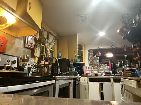 trash4cash online show from February 2026 01:34:02 AM