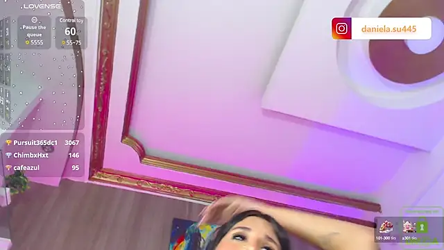 milan delrey online show from December 2024 10:07:02 PM