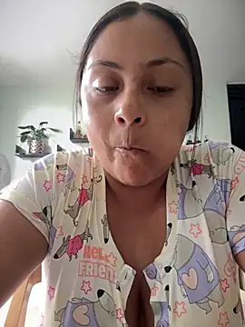 Snapshot of Sol_biglips chatting on February 2025 01:21:02 PM Sol biglips online show from February 2025 01:21:02 PM