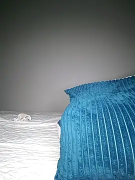 playgirlmc online show from October 2025 05:02:02 PM