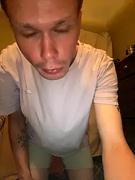 Snapshot of Mikeswanston chatting on September 2025 07:46:02 AM Mikeswanston online show from September 2025 07:46:02 AM