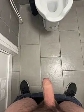 Snapshot of _themask_ chatting on February 2025 09:06:02 PM  themask  online show from February 2025 09:06:02 PM