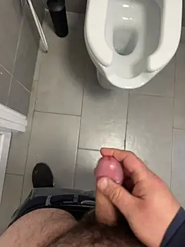 Snapshot of _themask_ chatting on February 2025 04:36:02 PM  themask  online show from February 2025 04:36:02 PM