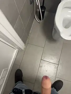 Snapshot of _themask_ chatting on March 2025 08:48:01 PM  themask  online show from March 2025 08:48:01 PM