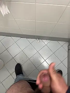 Snapshot of _themask_ chatting on October 2025 01:45:02 PM  themask  online show from October 2025 01:45:02 PM