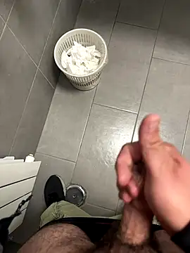 Snapshot of _themask_ chatting on October 2025 09:08:02 PM  themask  online show from October 2025 09:08:02 PM