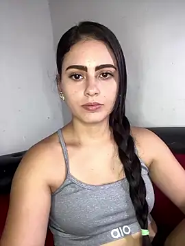 Snapshot of Azuna25 chatting on January 2026 07:38:02 PM Azuna25 online show from January 2026 07:38:02 PM