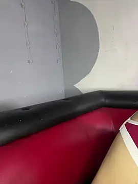 Snapshot of Azuna25 chatting on February 2026 07:43:01 PM Azuna25 online show from February 2026 07:43:01 PM