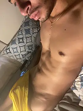 tom thick online show from December 2024 09:19:01 PM