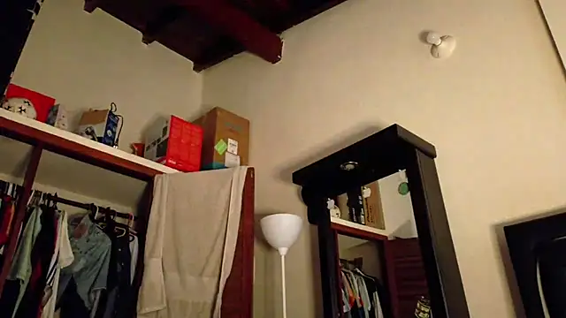 tom thick online show from October 2025 06:51:02 PM