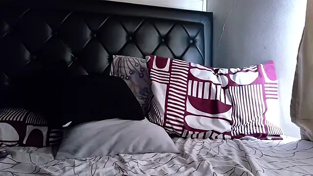 tom thick online show from February 2026 07:03:02 PM