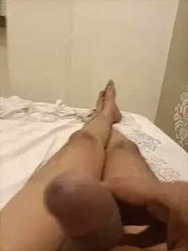 AUNTY1984 online show from June 2026 03:50:01 PM