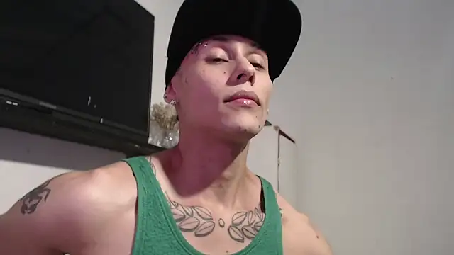 Snapshot of bix_couples chatting on November 2025 02:54:01 AM bix couples online show from November 2025 02:54:01 AM