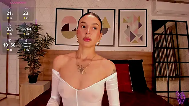 LunaRuso online show from November 2025 11:45:01 AM