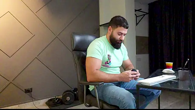 mattmasterss online show from January 2025 04:30:01 AM