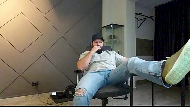 mattmasterss online show from January 2025 02:20:02 AM