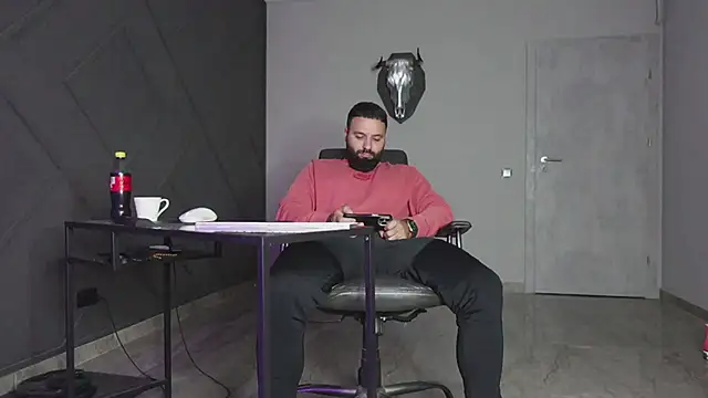 mattmasterss online show from October 2025 08:32:01 PM