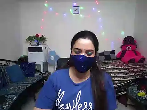 Snapshot of Arushisingh8888 chatting on February 2025 02:07:01 PM Arushisingh8888 online show from February 2025 02:07:01 PM