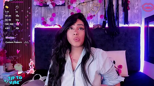 Neko Misaki online show from November 2025 02:28:01 PM