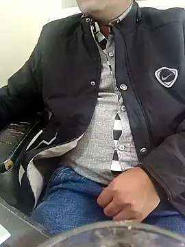 Hot-man39 online show from December 2024 07:32:01 AM